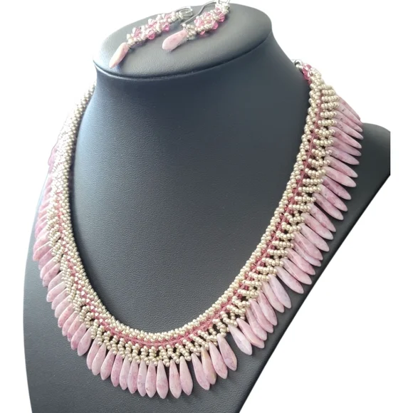 Artisan Handmade Elegant Pink & Silver Seed Bead Necklace & Earring Set - Picture 9 of 11